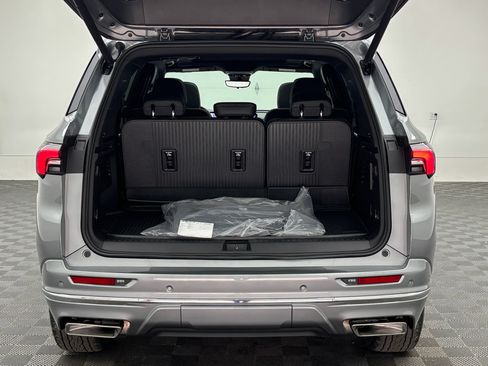 New 2026 Buick Enclave Avenir w/ Super Cruise Package FWD image 13
