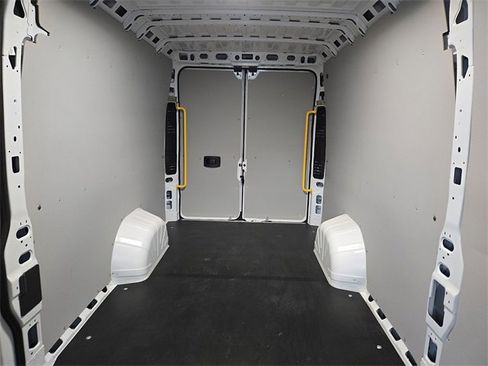 Used 2025 RAM ProMaster 3500 w/ Convenience Group image 26