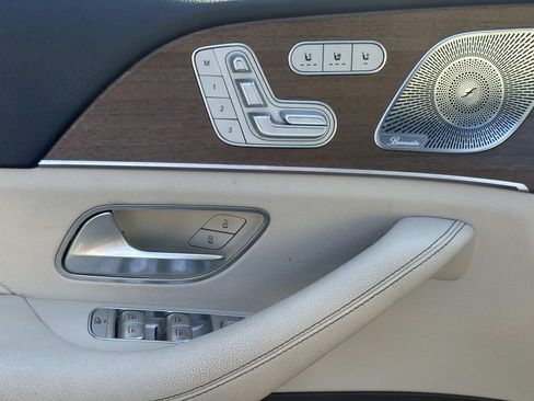 Used 2020 Mercedes-Benz GLS 450 4MATIC image 20