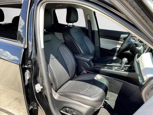 Used 2022 Jeep Compass Limited w/ Elite Group AWD/4WD image 7