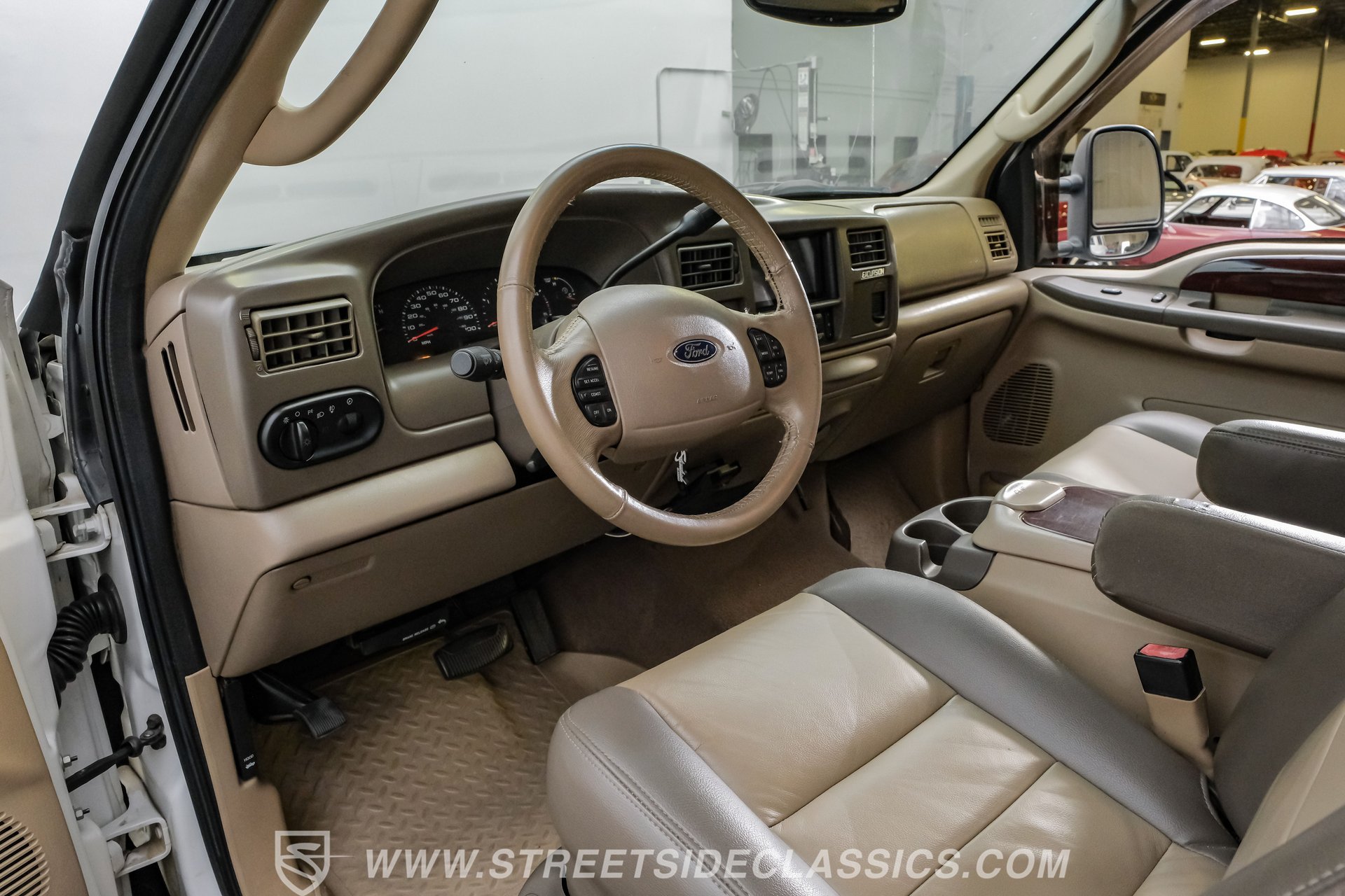 Used 2004 Ford Excursion Eddie Bauer AWD/4WD image 4