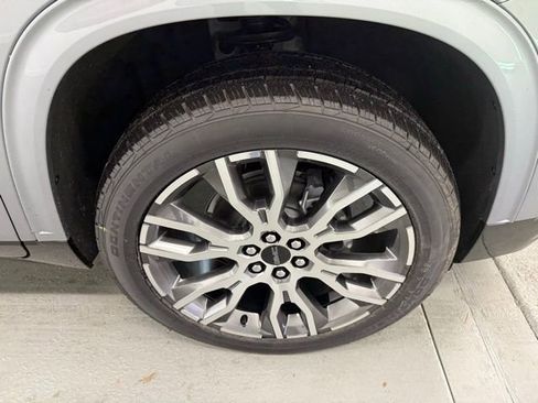 New 2026 GMC Acadia Denali Ultimate w/ LPO, Floor Liner Package image 4