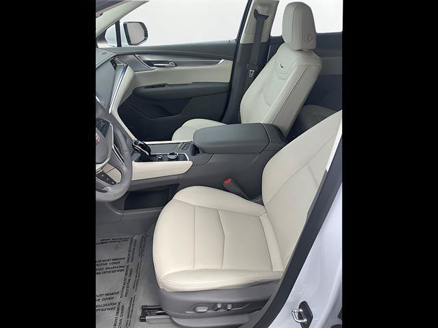 Certified 2023 Cadillac XT5 Premium Luxury w/ Technology Package FWD image 11