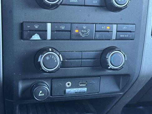 Used 2011 Ford F150 XLT w/ XLT Convenience Pkg image 22