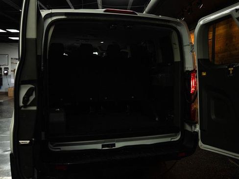 Used 2023 Ford Transit 350 XLT image 7