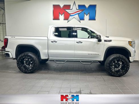 Used 2019 GMC Sierra 1500 SLT AWD/4WD image 1