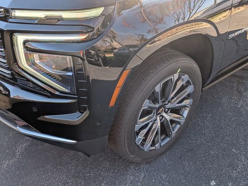 New 2026 Chevrolet Suburban High Country image 10