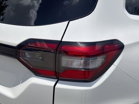 Used 2023 Honda Pilot EX-L image 27