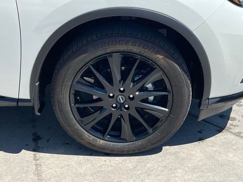 Used 2024 Nissan Murano SV w/ SV Midnight Edition Package image 7