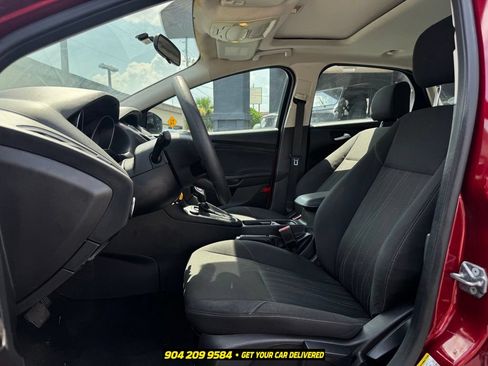 Used 2015 Ford Focus SE w/ Reverse Sensing Package FWD image 14