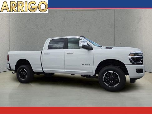New 2026 RAM 2500 Laramie AWD/4WD image 1