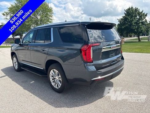 Used 2021 GMC Yukon SLT w/ SLT Premium Package AWD/4WD image 4
