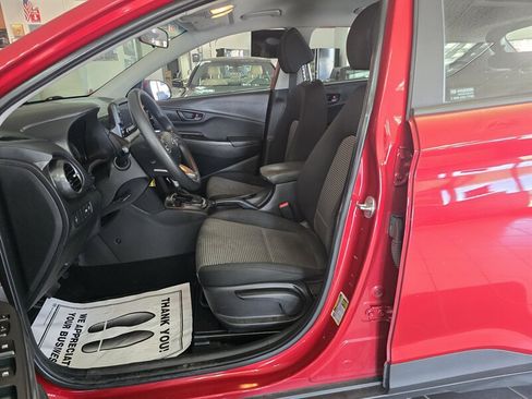 Used 2019 Hyundai Kona SE AWD/4WD image 9