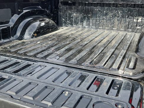 Used 2025 RAM 1500 Big Horn AWD/4WD image 29