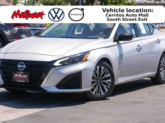 Used 2024 Nissan Altima 2.5 SV FWD video 1