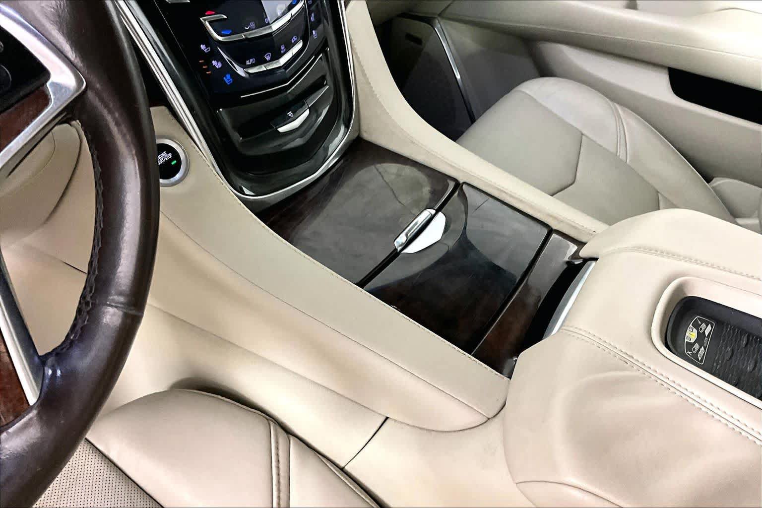 Used 2015 Cadillac Escalade ESV 2WD image 15