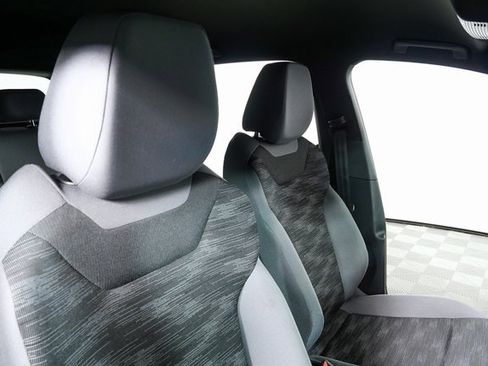 Certified 2022 Volkswagen ID.4 Pro image 21