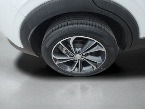 Used 2022 Buick Encore GX Select FWD image 17