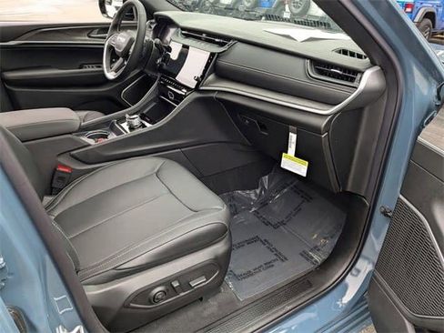 New 2026 Jeep Grand Cherokee Limited Reserve image 30