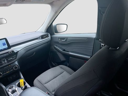 Used 2025 Ford Escape Active FWD image 21