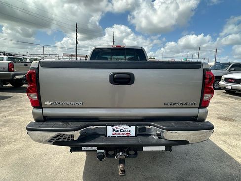 Used 2003 Chevrolet Silverado 2500 LS w/ Skid Plate Package AWD/4WD image 4