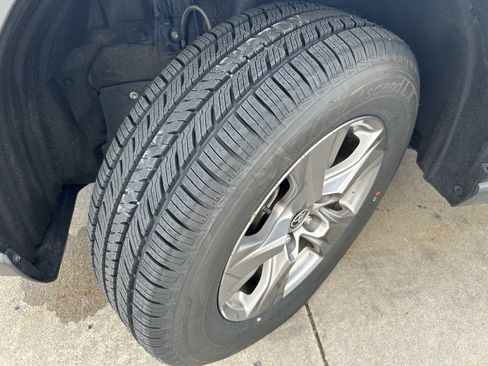 Certified 2024 Toyota RAV4 XLE AWD/4WD image 10