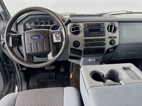 Used 2016 Ford F350 XLT w/ XLT Premium Package image 19