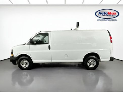 Used 2022 Chevrolet Express 2500 w/ Driver Convenience Package RWD image 8