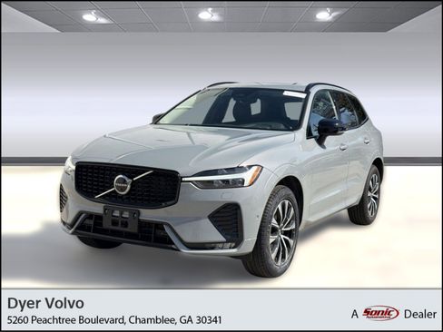 Used 2025 Volvo XC60 B5 Plus image 1
