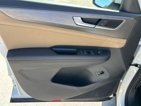 New 2026 Volkswagen Atlas Cross Sport SE image 11