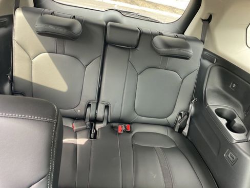 Certified 2025 Honda Pilot EX-L image 19