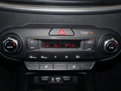 Used 2020 Kia Sorento LX w/ LX I4 Convenience Package AWD/4WD image 26