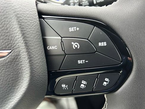 New 2026 Chrysler Pacifica Select w/ S Appearance Package image 20