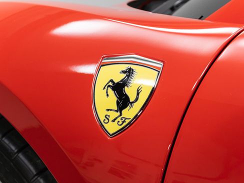 Used 2016 Ferrari 488 Spider image 33