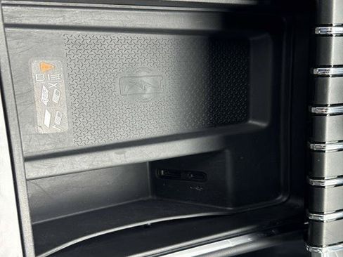 Used 2025 GMC Acadia Elevation FWD image 21