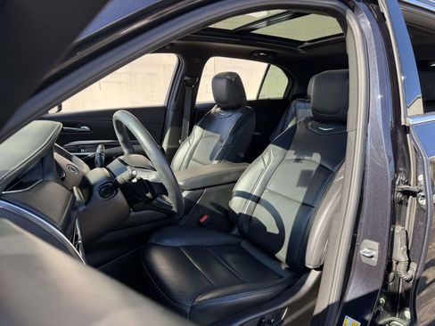 Used 2023 Cadillac XT4 Luxury w/ Cold Weather Package AWD/4WD image 23
