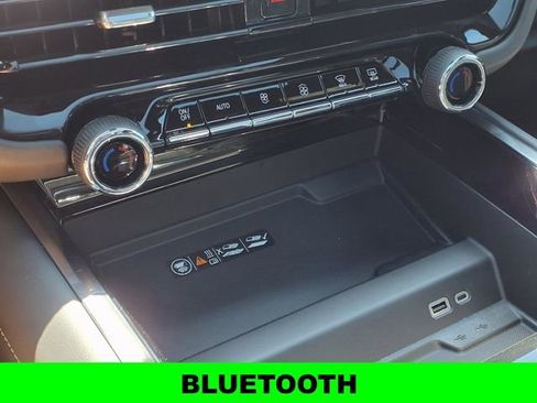 Used 2025 Chevrolet Tahoe Premier w/ Sun And Tow Package image 10