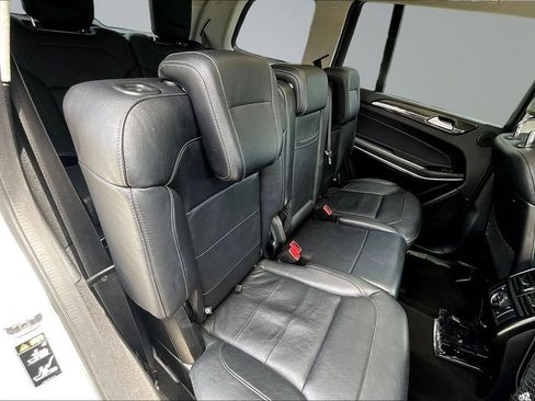 Used 2018 Mercedes-Benz GLS 550 4MATIC w/ Driver Assistance Package image 23
