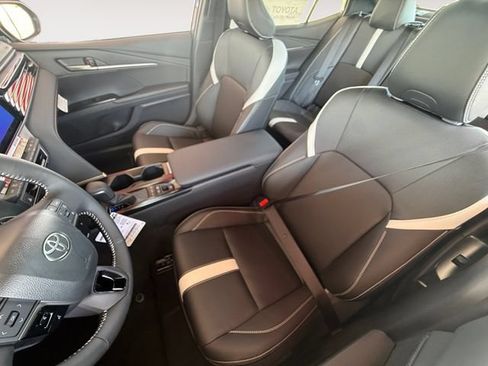 New 2026 Toyota Camry SE FWD image 9