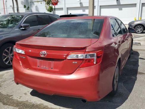 Used 2013 Toyota Camry SE image 8