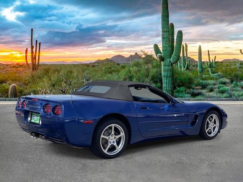 Used 2003 Chevrolet Corvette Convertible w/ Preferred Equipment Group1 RWD image 3