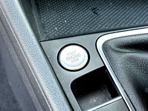 Certified 2024 Volkswagen Jetta SE image 20