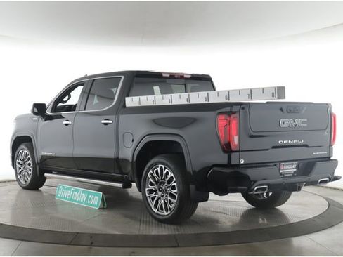 Used 2026 GMC Sierra 1500 Denali Ultimate AWD/4WD image 8