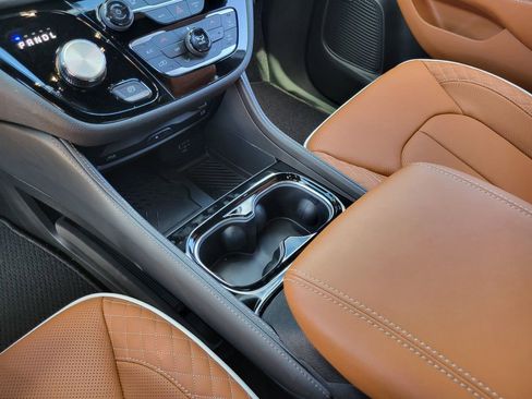 New 2026 Chrysler Pacifica Pinnacle image 14