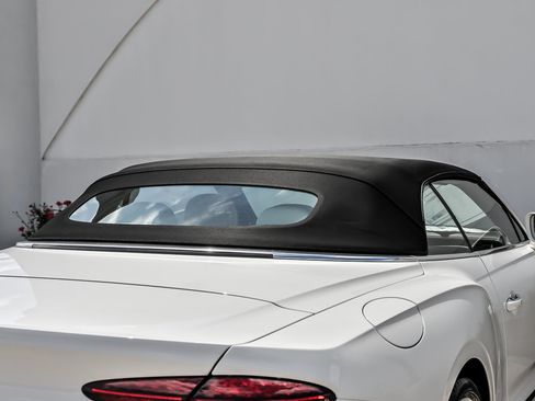 New 2026 Bentley Continental GTC AWD/4WD image 17