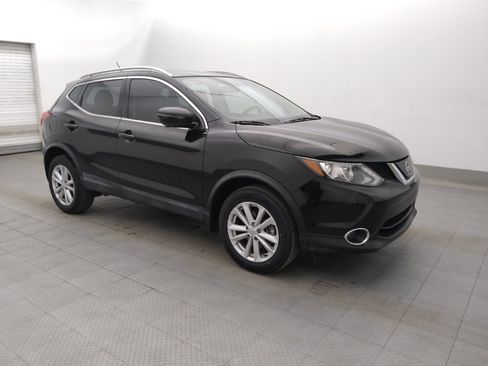 Used 2018 Nissan Rogue Sport SV w/ SV Technology Package FWD image 11