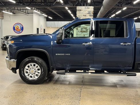 Used 2023 Chevrolet Silverado 2500 LTZ AWD/4WD image 5