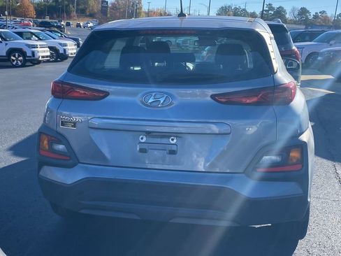 Used 2021 Hyundai Kona SE image 5