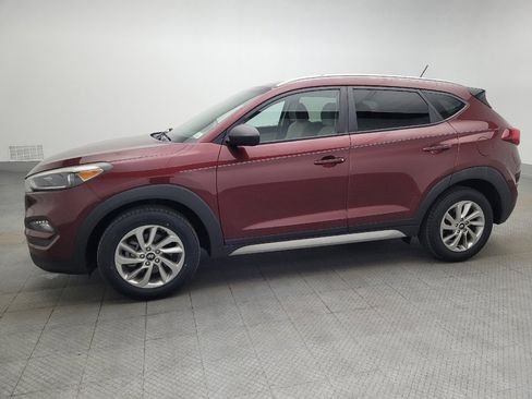 Used 2017 Hyundai Tucson SE image 2