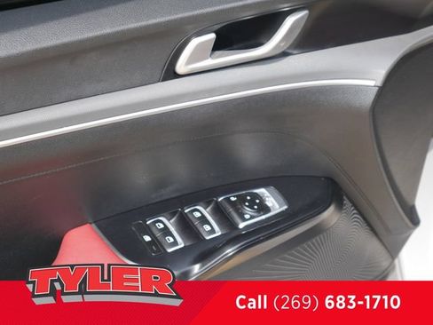 Used 2023 Kia K5 GT-Line AWD/4WD image 22